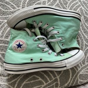Vintage Chuck Taylor Hi Top Converse Mint Green - Size 6